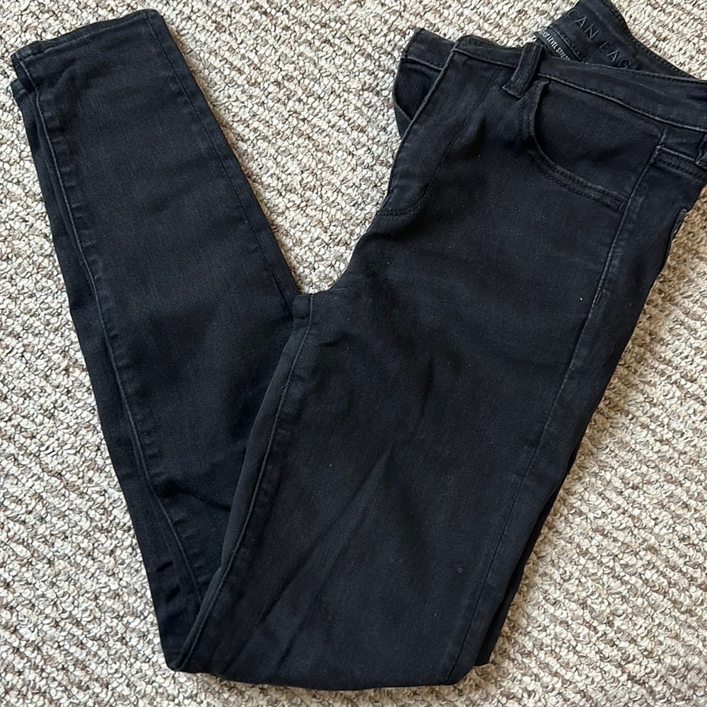 Black American Eagle Hi-Rise Jeggings (super stretch)- size 2